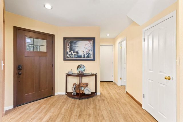 9400 Benbow Drive, Gilroy, CA 95020