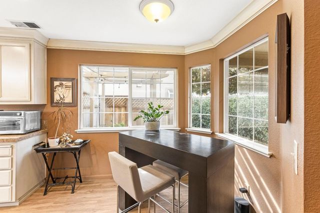 9400 Benbow Drive, Gilroy, CA 95020