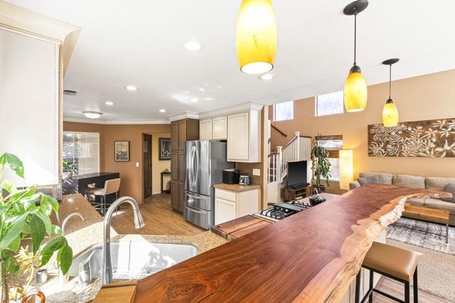 9400 Benbow Drive, Gilroy, CA 95020