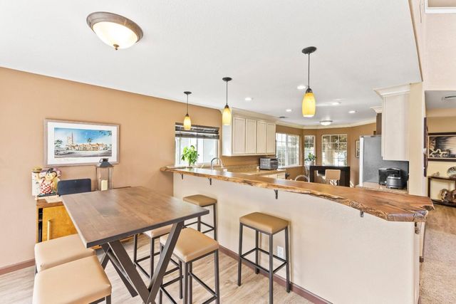 9400 Benbow Drive, Gilroy, CA 95020