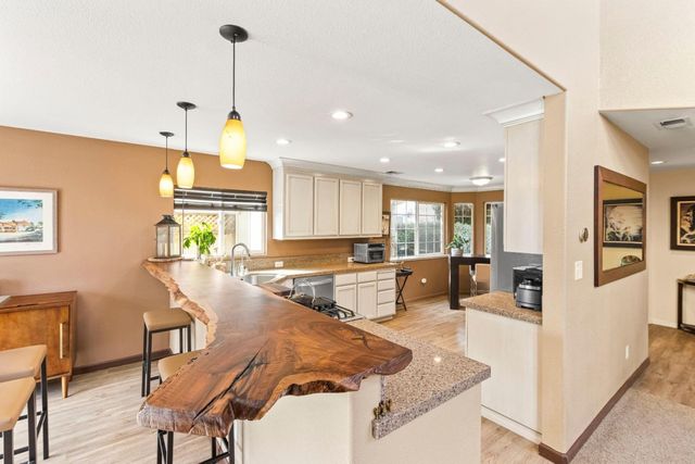 9400 Benbow Drive, Gilroy, CA 95020