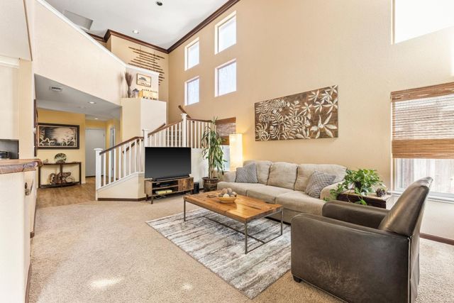 9400 Benbow Drive, Gilroy, CA 95020