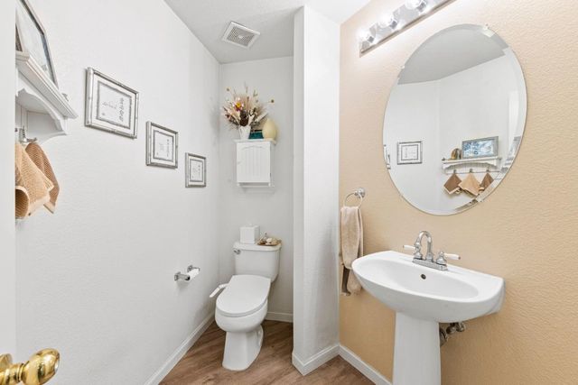 9400 Benbow Drive, Gilroy, CA 95020