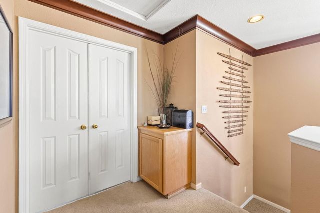 9400 Benbow Drive, Gilroy, CA 95020