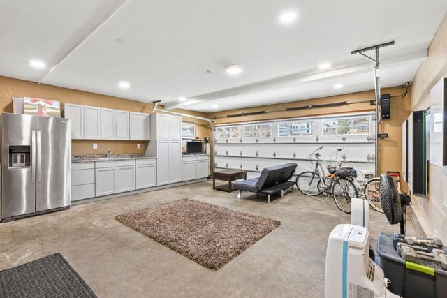 9400 Benbow Drive, Gilroy, CA 95020