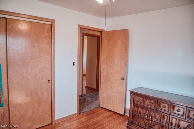 333 E Ridgewood Drive, Seven Hills, OH 44131