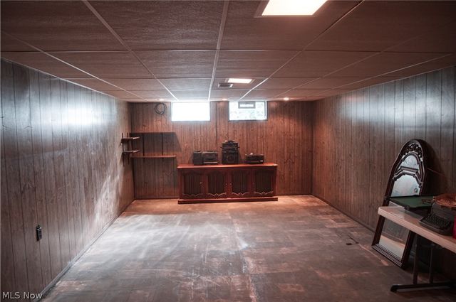 333 E Ridgewood Drive, Seven Hills, OH 44131