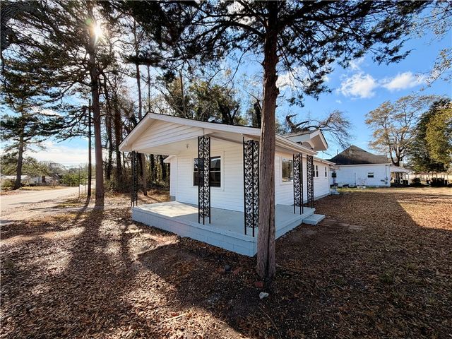 526 E Greer Street, Honea Path, SC 29654