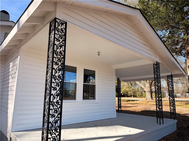 526 E Greer Street, Honea Path, SC 29654