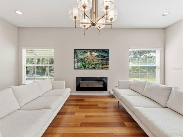 14843 HERONGLEN DRIVE, Lithia, FL 33547