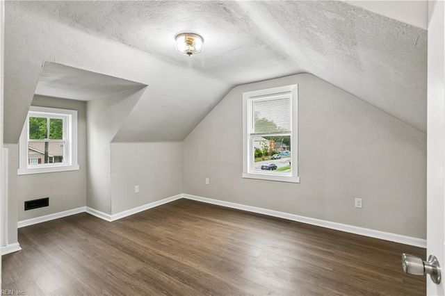 924 Ivy AVE, Newport News, VA 23607