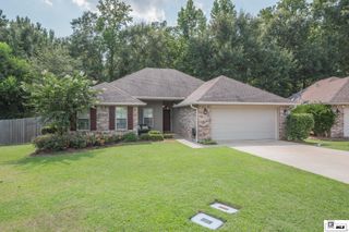 325 HEDGE HILL COVE, Calhoun, LA 71225