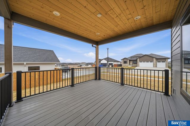 9401 Delano Drive, Lincoln, NE 68516