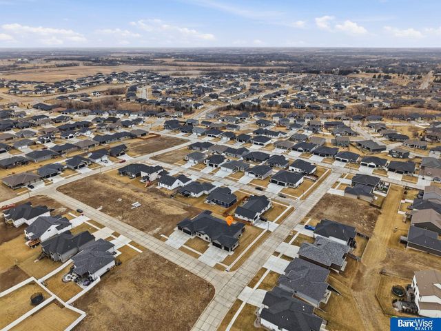 9401 Delano Drive, Lincoln, NE 68516