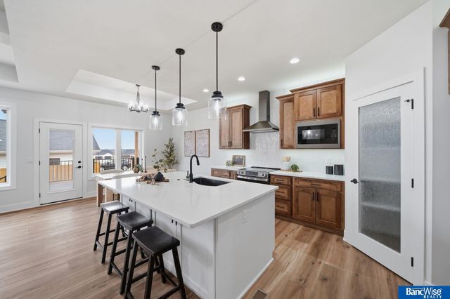 9401 Delano Drive, Lincoln, NE 68516