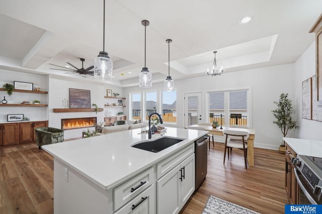 9401 Delano Drive, Lincoln, NE 68516