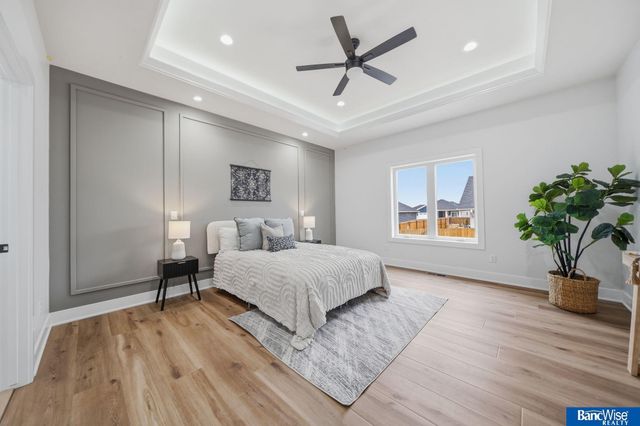 9401 Delano Drive, Lincoln, NE 68516