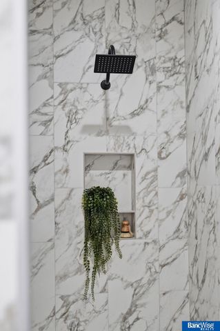 9401 Delano Drive, Lincoln, NE 68516