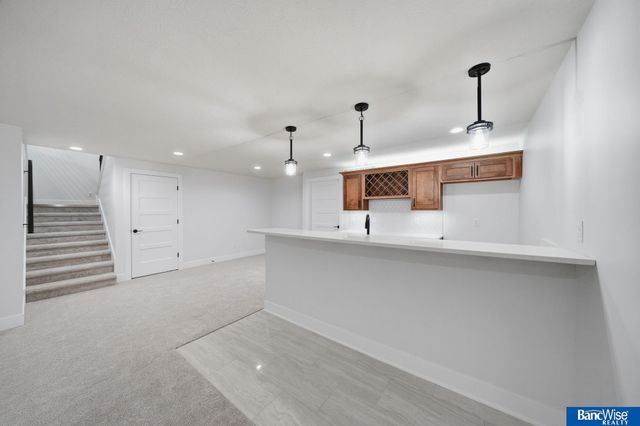 9401 Delano Drive, Lincoln, NE 68516