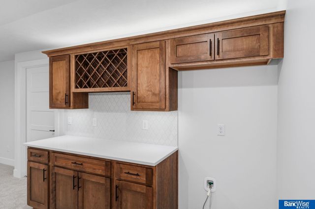 9401 Delano Drive, Lincoln, NE 68516