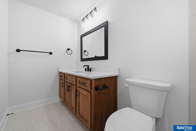 9401 Delano Drive, Lincoln, NE 68516