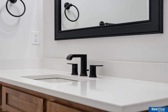 9401 Delano Drive, Lincoln, NE 68516