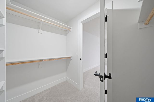 9401 Delano Drive, Lincoln, NE 68516