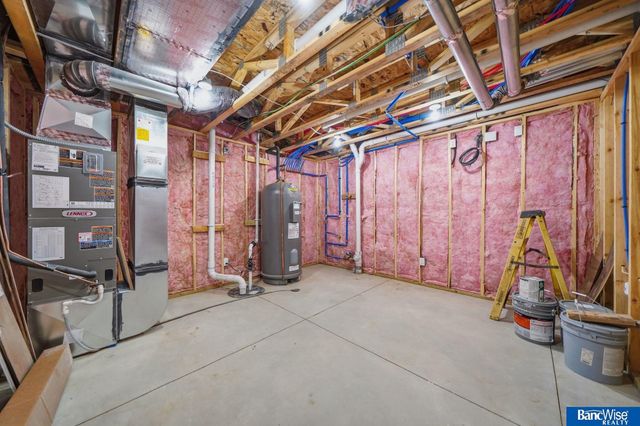 9401 Delano Drive, Lincoln, NE 68516