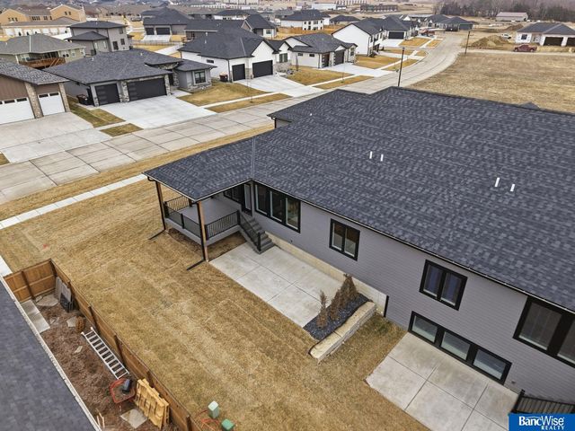 9401 Delano Drive, Lincoln, NE 68516