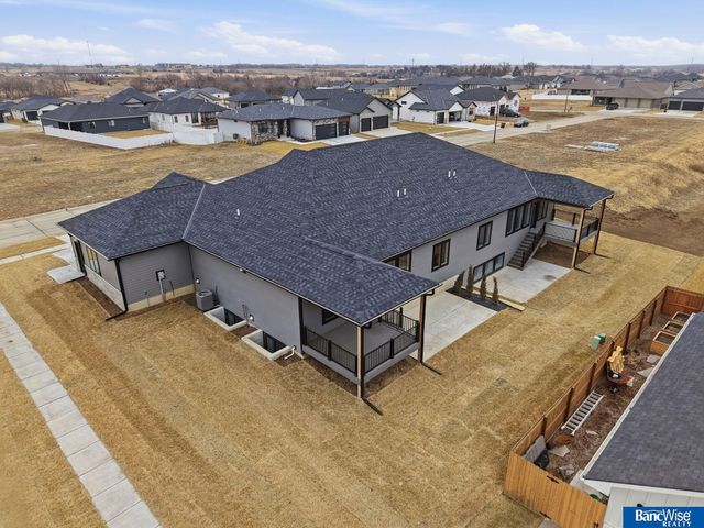 9401 Delano Drive, Lincoln, NE 68516