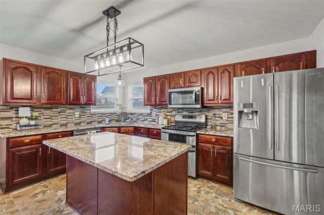 928 Cypress Club Court, Wentzville, MO 63385