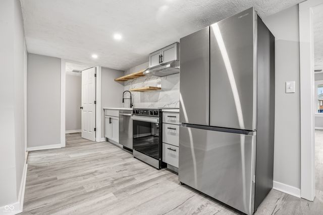 430 N 18th Avenue, Beech Grove, IN 46107