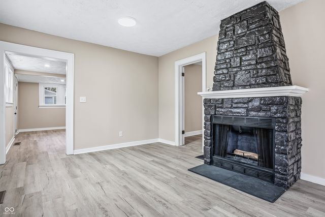 430 N 18th Avenue, Beech Grove, IN 46107