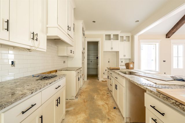 2546 Barton Creek Circle, Tyler, TX 75703