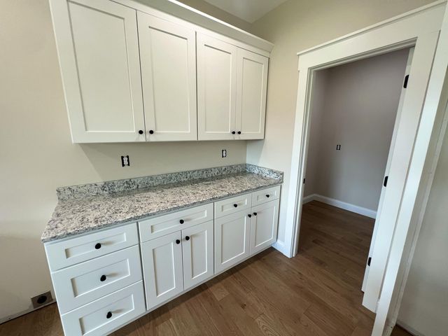 512 Cliffside Drive, Russell Springs, KY 42642