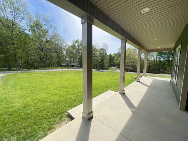 512 Cliffside Drive, Russell Springs, KY 42642