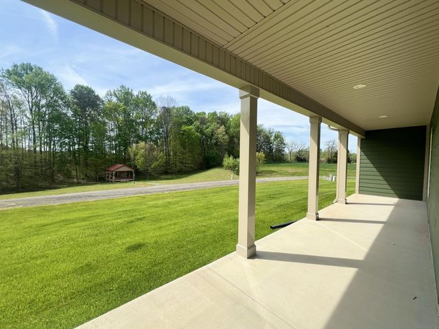 512 Cliffside Drive, Russell Springs, KY 42642