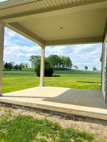 512 Cliffside Drive, Russell Springs, KY 42642