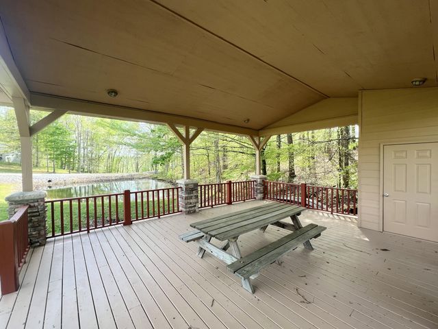 512 Cliffside Drive, Russell Springs, KY 42642