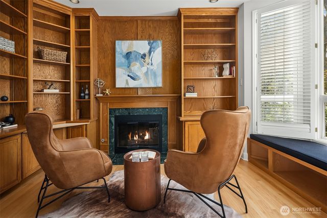 928 17th Avenue E, Seattle, WA 98112