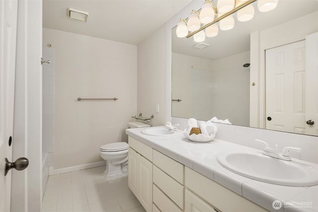 928 17th Avenue E, Seattle, WA 98112