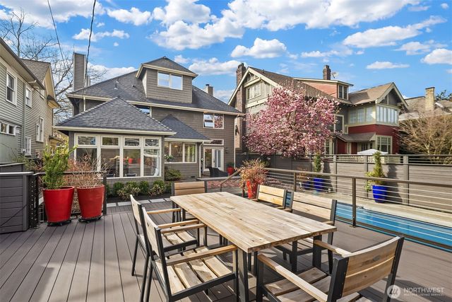 928 17th Avenue E, Seattle, WA 98112