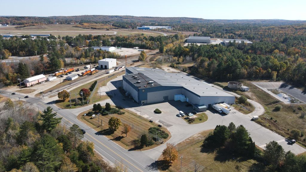 586 Lewiston Junction Road, Auburn, ME 04210 — exterior