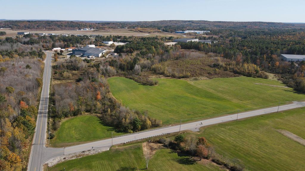 586 Lewiston Junction Road, Auburn, ME 04210 — photo 2