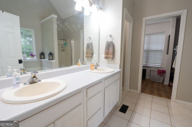 95 Crescent Circle, Newnan, GA 30265