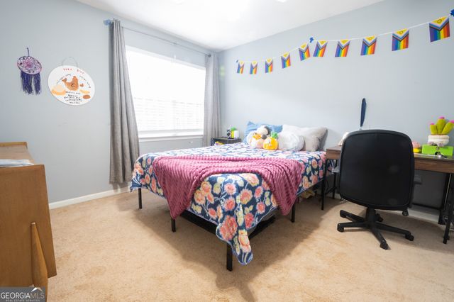 95 Crescent Circle, Newnan, GA 30265