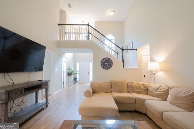 95 Crescent Circle, Newnan, GA 30265