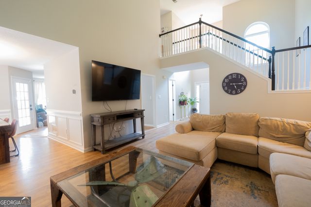 95 Crescent Circle, Newnan, GA 30265