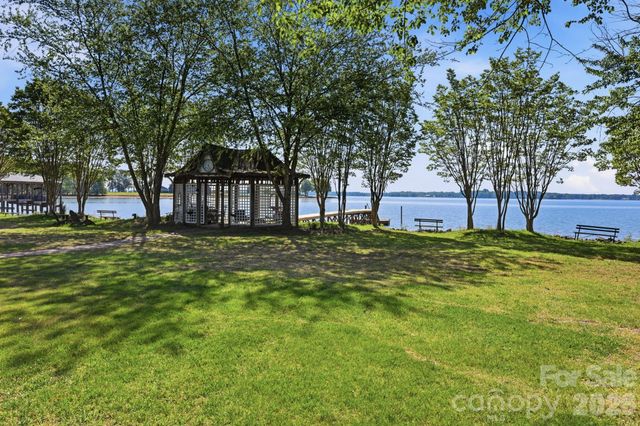 125 Saylors Watch Lane, Mooresville, NC 28117