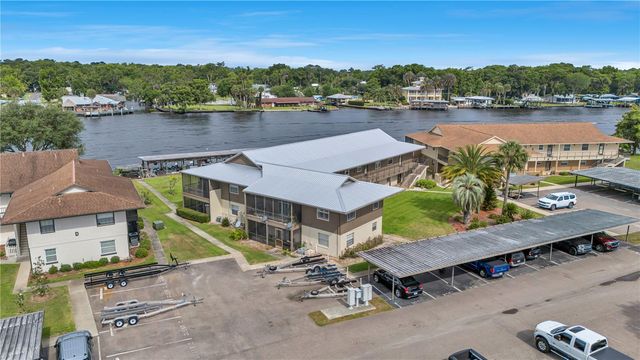 1640 JUNO TRAIL 205C, Astor, FL 32102